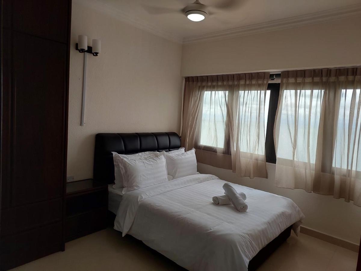 Batu Ferringhi Luxury Seaview Suite - 3Br Extérieur photo
